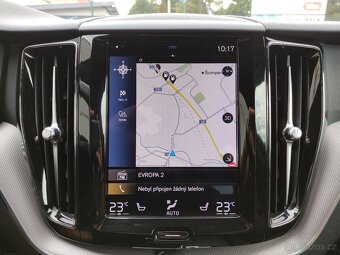 Volvo XC60 D4 R DESIGN FullLED KAMERA PANORAMA - 15