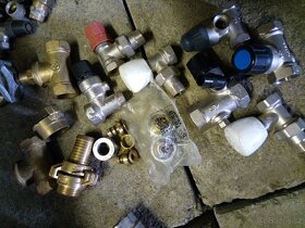 ventil,radiator,pojistny ventyl,instalatersky material, - 15
