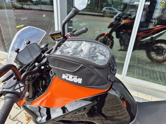 KTM 890 Duke GP - 15