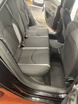 Seat Leon 1.6 tdi 77kW Kombi - 15