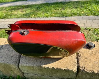 ČZ 125 175 - nádrž s víčkem - 15