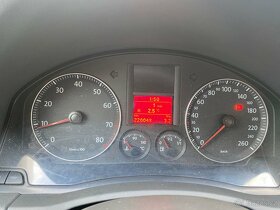 Volkswagen Golf, 1.6 FSI Sportline,nové rozvody - 15