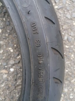 Prodám gumy na dojetí, silnice 180/55 ac190/55 R17 - 15