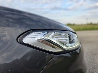 Ford Mondeo Hybrid - 15