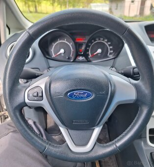 Ford Fiesta 1242 cm,  60 kw, 2012 benzím - 15