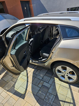 Renault Megane 1.6 74KW - Zamluvené do 23.06.25 - 15