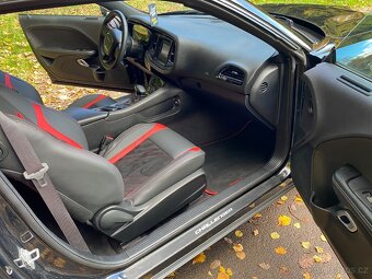 Dodge Challenger 5.7 HEMI r.v. 2017 - 15