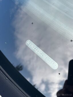 VW Passat Variant 2.0TDI 110kw DSG rok 2021 - 15