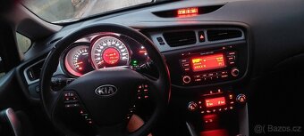 Kia Ceed 1.4 benzín 31.000 km - 15