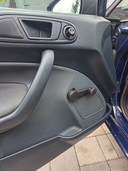 Ford Fiesta 1,2 rok 2009 - 15
