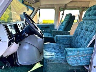 1995 Chevrolet G30 5.7 V8 | Obytný vůz | 59 804 mil - 15
