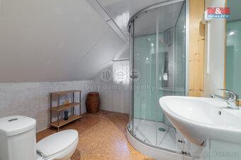 Prodej rodinného domu, 253 m², Krásno, ul. Radniční - 15