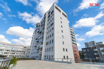 Prodej bytu 3+kk, 112 m², Zlín, ul. Lorencova - 15