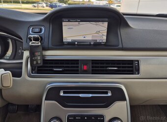 VOLVO S80 D4 120 KW 5-VÁLEC XENON NAVI MANUÁL  1MAJITEL - 15
