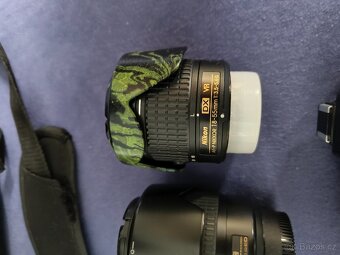 Nikon D5300 + 3 objektivy a další příslušenství - 15