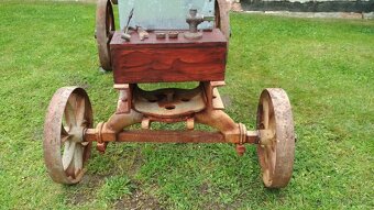 Stabilní motor Slavia 4HP - 15