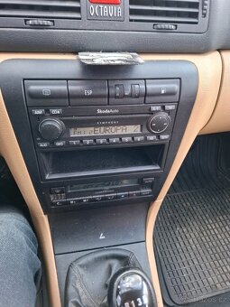 Škoda Octavia 1.9 TDI 66kw. Kombi Klima Model 2002 - 15
