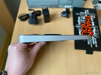 Nová bezdrátová nabíječka Satechi - na 3 zařízení - 15