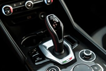 Alfa Romeo Giulia Veloce Ti Sport Q4 - 15