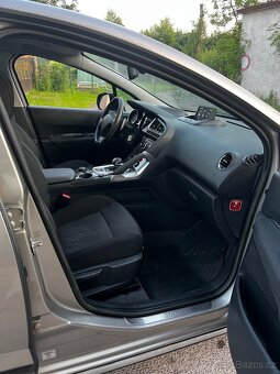 Peugeot 3008 2.0HDI hybrid - 15