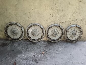 Originál Poklice Volkswagen Passat r 15 - 15