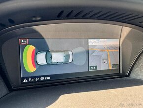 BMW e60 530i MANUÁL XENONY KůŽE PDC - 15