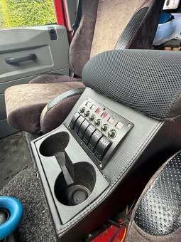 Land Rover Defender - 15