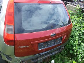 Prodám dveře Ford Fiesta Mk5 - 15