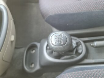 Daihatsu Sirion 4x4 1.3 16V,  64kW, 8/2006, klima - 15