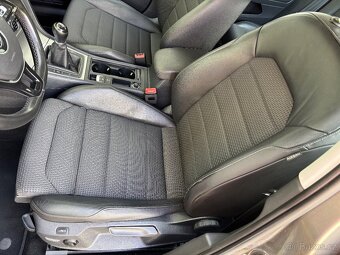 Volkswagen Golf,  2.0 TDi 110 kW XENON NOVÉ ROZVODY  - 15