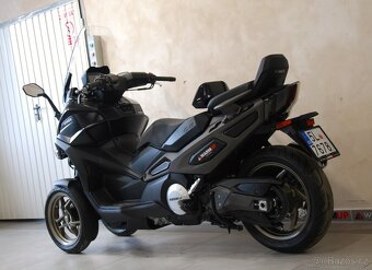 Kymco CV3 550i ABS - stroj od nás,1.maj,280 km,ŘP skup.B,DPH - 15