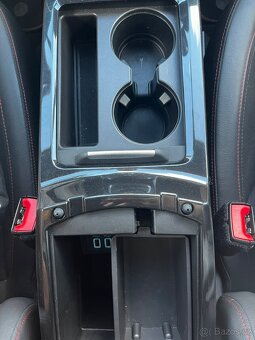 Ford Kuga  ST-LINE 2019 ČR - 15