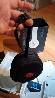 beats. solo 1.0.0 by Dr. Dre - original - 15