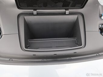 Volvo EX30 315kW TWIN PERF PLUS PANO 1MAJITEL - 15