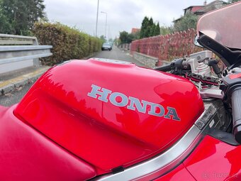 Honda vfr 750 ( rc36 ) - 15