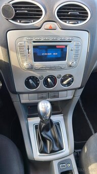 Ford Focus kombi 2010, 1.6. benzín, TOP stav - 15
