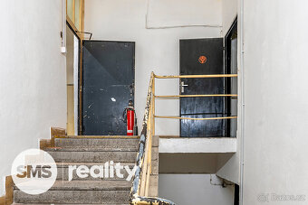 Pronájem obchodních prostor 691,5 m² – Karviná, ul. Borovské - 15