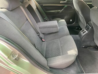 Škoda Superb 1.8i 110kW NOVÁ STK - 15