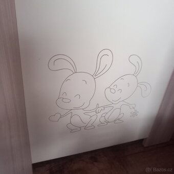 Detska postylka s prebalovavi komodou / pultem - 15