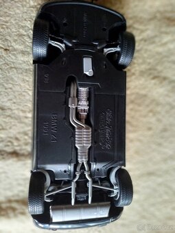Prodám BMW Z1 - 1:18 - Minichamps, s originální krabicí - 15