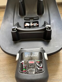 Cybex autosedačky se základnou - 15