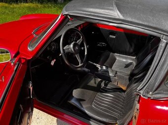 Triumph Spitfire 1300 MK IV Soft Top z roku 1972 - 15