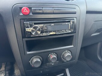 Seat Ibiza 1,4i 55 KW KOLA STK - 15