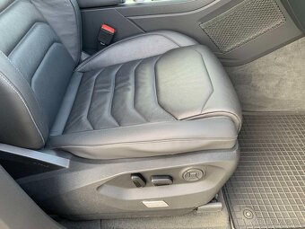 VW Touareg 3.0 TDi 210 kW/DSG/4Motion/Vzduch/Tažné - 15