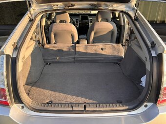 Prodám Toyota Prius II. generace Hybrid 1.5 - 15