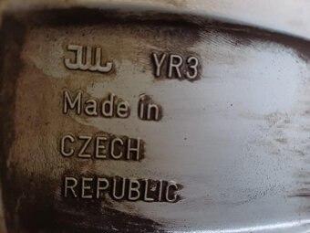 Zimní pneu Škoda Kamiq Scala 195 60 16 Bridgestone - 15
