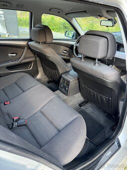 BMW 520i Touring E61, 2.0 benzín, 2008 - 15