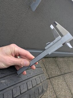 Letní pneu 215/60 R16 - 15