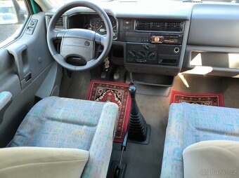 Obytné auto originál VW California 2,5TDi - 15