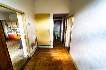 Sovínky, prodej rodinného domu 110 m2 se třemi garážemi - 15